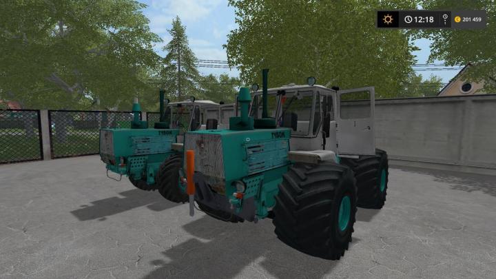 FS17 - Htz-T-150 Tractor